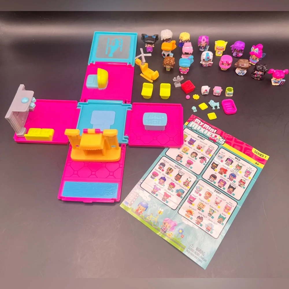 Mattel - My Mini Mixies- Tiny Action Figures and Play set box,Super small pieces